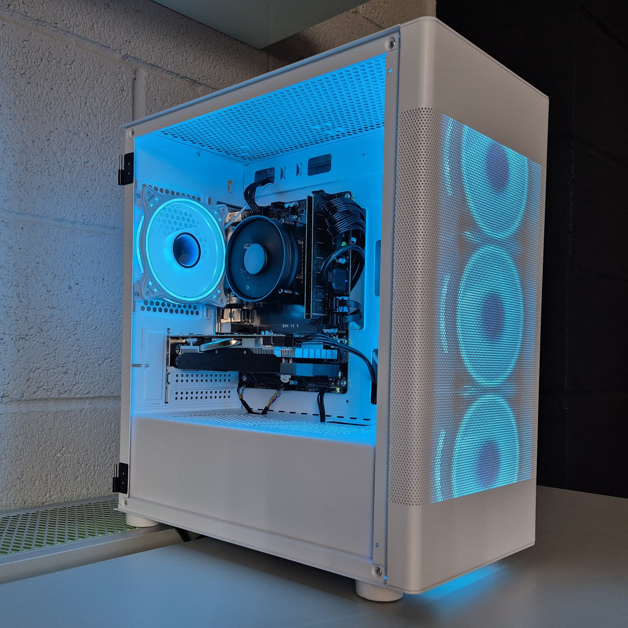 Zephyr White #4