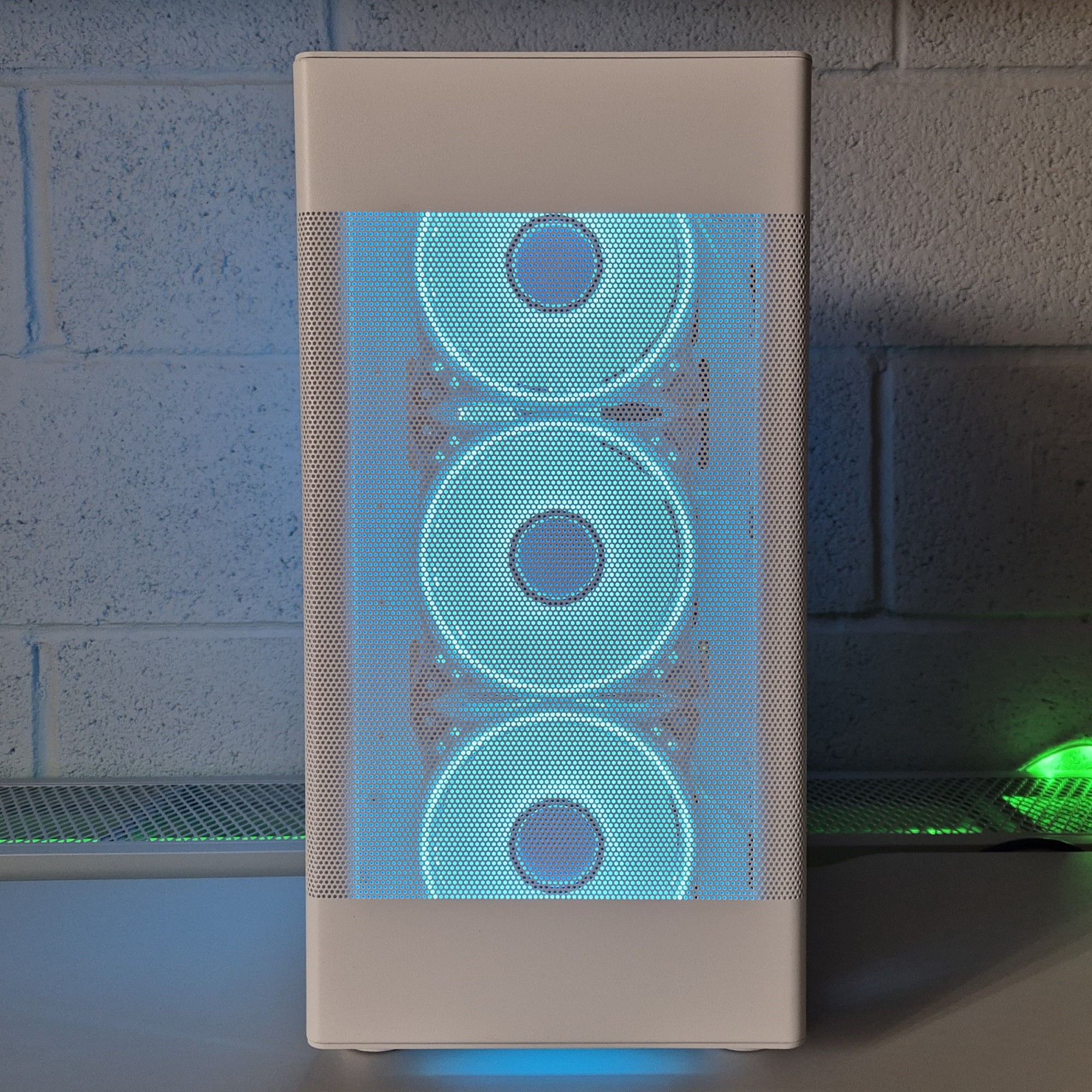 Zephyr White #8