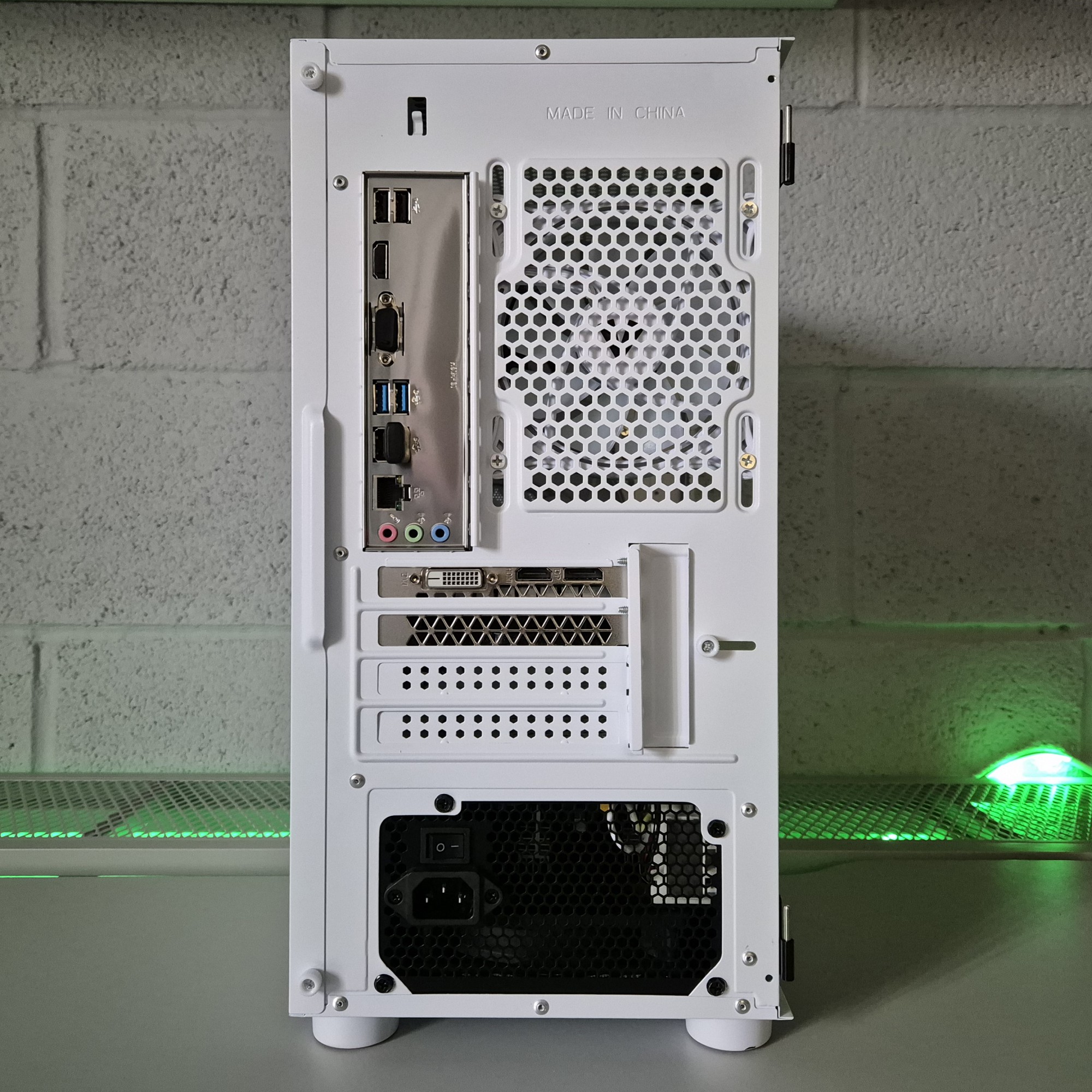 Zephyr White #9